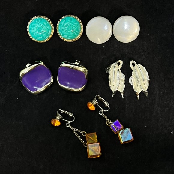 Unbranded Jewelry - Lot Of 5 Silver Tone Clip On Earrings (3558)